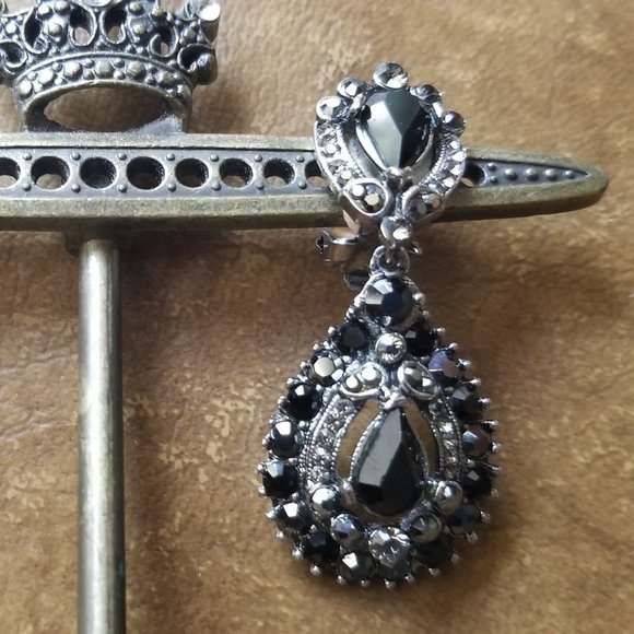 RARE VINTAGE JOSE & MARIA BARRERA BLACK CRYSTAL DROP EVENING CHANDELIER EARRINGS - Picture 10 of 12